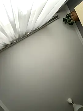 Snapshot of AmiLavs chatting on 11/16/25, 10:54 AmiLavs online show from 11/16/25, 10:54