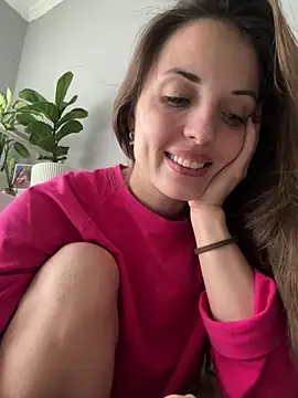 AmiLavs online show from 12/16/25, 11:04