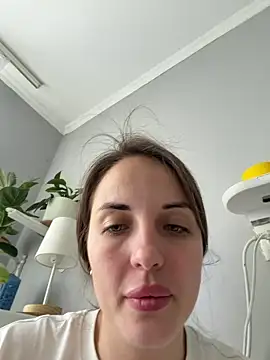 AmiLavs online show from 04/10/26, 10:53