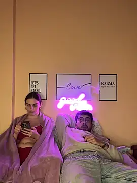 Snapshot of MrAndMrsSavage chatting on 02/15/25, 10:10 MrAndMrsSavage online show from 02/15/25, 10:10