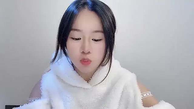 chloe-01 online show from 11/23/25, 03:50