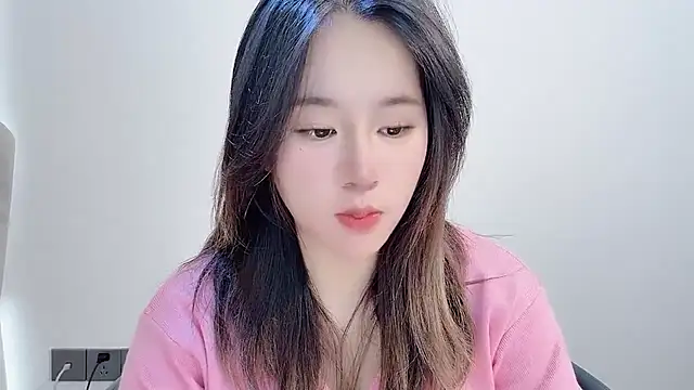 chloe-01 online show from 12/02/25, 03:34