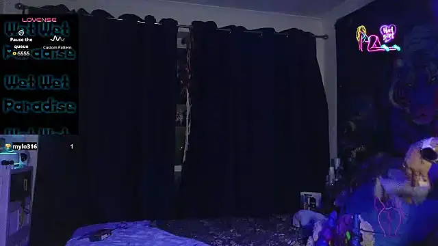 tattoomilf86 online show from 02/18/26, 09:33