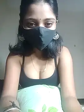 Snapshot of HotKhushi13 chatting on 12/10/24, 01:55 HotKhushi13 online show from 12/10/24, 01:55