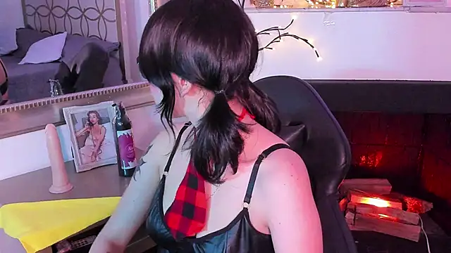 NattashaHotson online show from 01/16/25, 05:00