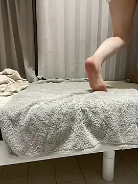 mochi mo chi  online show from 06/02/26, 03:14
