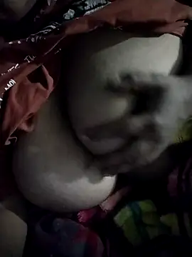 Snapshot of Sopnia chatting on 12/20/24, 06:45 Sopnia online show from 12/20/24, 06:45