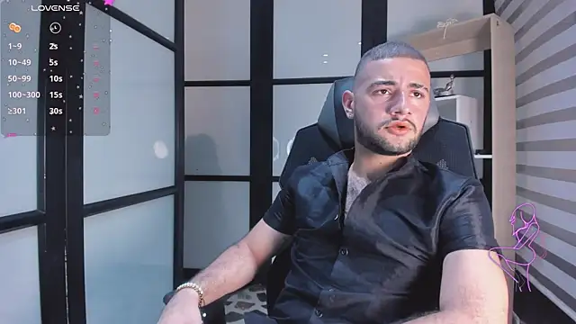 MaximusDick1  online show from 09/27/25, 08:03