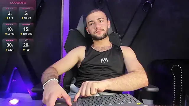 MaximusDick1  online show from 10/03/25, 03:25