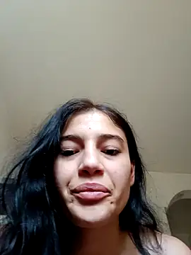 Snapshot of Virgin_Pussy_Love chatting on 06/07/26, 01:37 Virgin Pussy Love online show from 06/07/26, 01:37