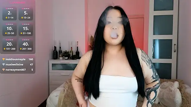 Snapshot of mei_honey_ chatting on 03/04/25, 05:24 mei honey online show from 03/04/25, 05:24