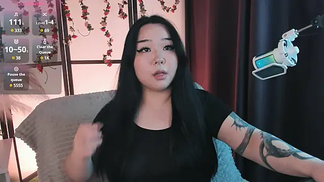 Snapshot of mei_honey_ chatting on 03/15/25, 02:01 mei honey online show from 03/15/25, 02:01