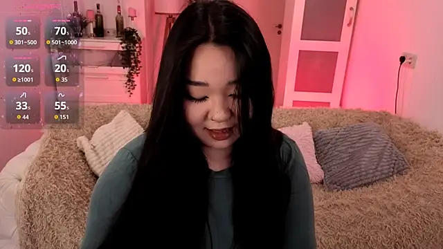 Snapshot of mei_honey_ chatting on 11/11/25, 10:21 mei honey online show from 11/11/25, 10:21