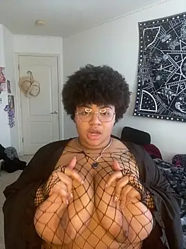 Snapshot of Ectorius chatting on 01/03/25, 03:55 Ectorius online show from 01/03/25, 03:55