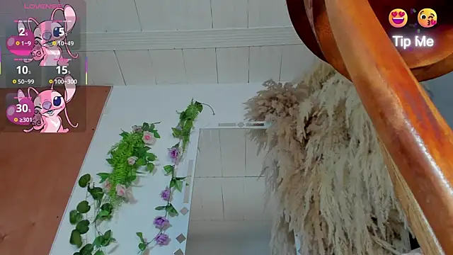 adhara hotter online show from 10/08/25, 07:44