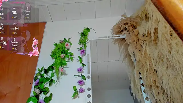 adhara hotter online show from 10/17/25, 07:27