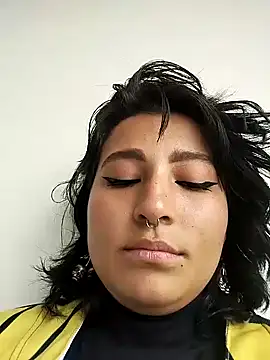 Snapshot of Pauilina chatting on 12/27/24, 08:18 Pauilina online show from 12/27/24, 08:18