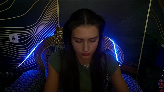 Snapshot of ValeryRoyale chatting on 12/10/24, 05:33 ValeryRoyale online show from 12/10/24, 05:33