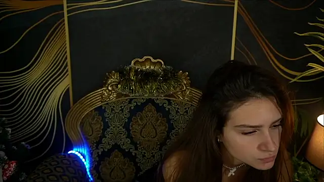 Snapshot of ValeryRoyale chatting on 01/07/25, 08:24 ValeryRoyale online show from 01/07/25, 08:24