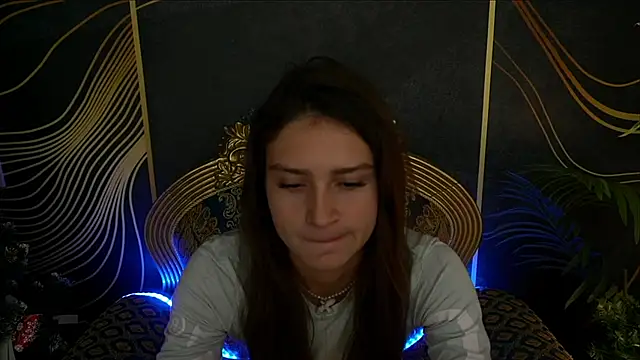 Snapshot of ValeryRoyale chatting on 01/08/25, 05:26 ValeryRoyale online show from 01/08/25, 05:26