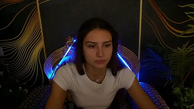 Snapshot of ValeryRoyale chatting on 01/19/25, 09:22 ValeryRoyale online show from 01/19/25, 09:22