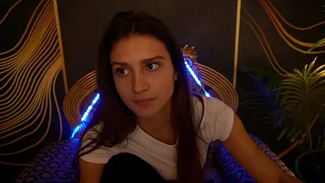 Snapshot of ValeryRoyale chatting on 02/09/25, 12:08 ValeryRoyale online show from 02/09/25, 12:08