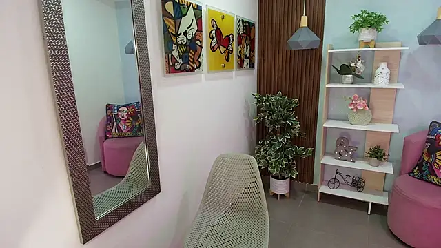 Dalila Sky online show from 12/14/25, 11:04