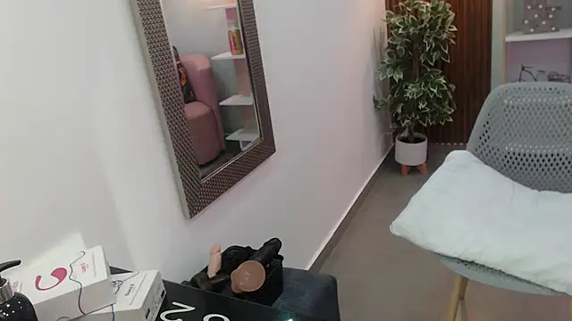 Dalila Sky online show from 03/25/26, 06:03