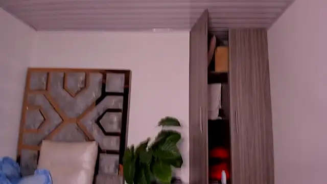 BRITHANY SPARK online show from 01/31/25, 01:54