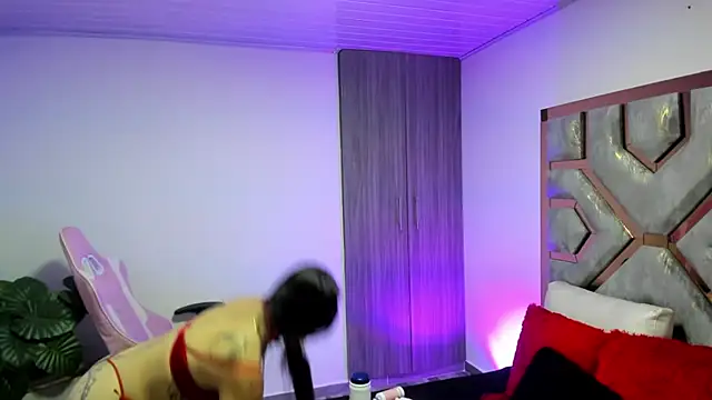 BRITHANY SPARK online show from 02/06/25, 07:18