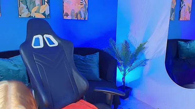 BRITHANY SPARK online show from 10/01/25, 03:23