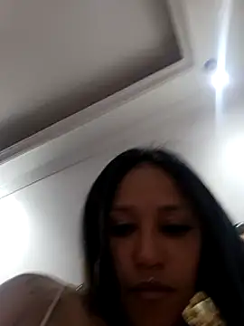 devi black13  online show from 02/04/25, 02:39