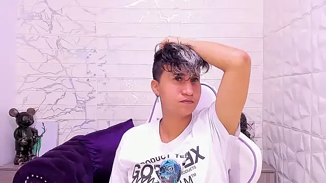 Im Milan Rs online show from 02/20/25, 03:12