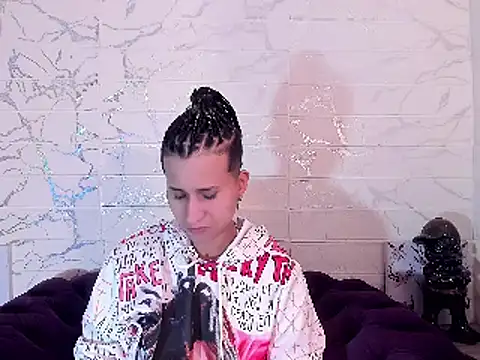 Im Milan Rs online show from 03/01/25, 10:24