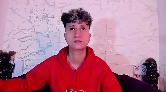 Im Milan Rs online show from 03/23/25, 02:15