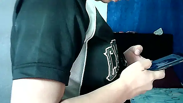 Im Milan Rs online show from 12/02/25, 02:50