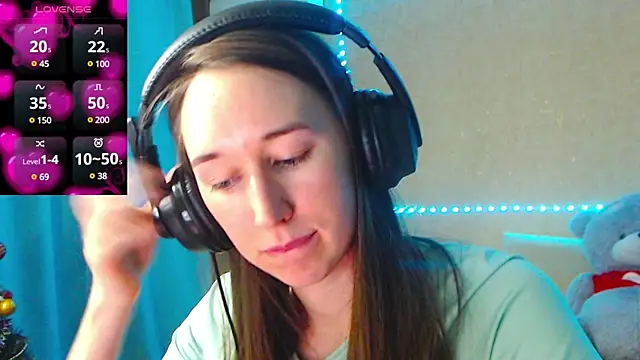 --Model--2 online show from 01/18/25, 12:35