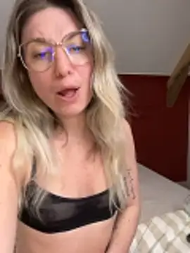 carlaaa online show from 04/13/26, 08:14