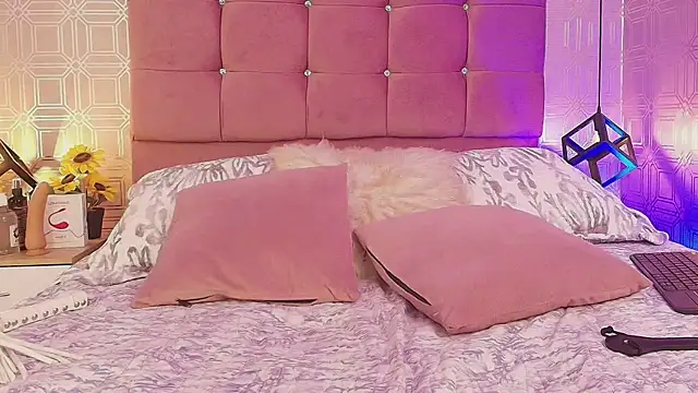 Lilith Vera online show from 03/04/25, 07:22