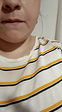 Snapshot of carola_hotwife chatting on 12/13/24, 02:10 carola hotwife online show from 12/13/24, 02:10