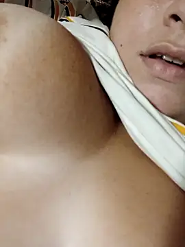 Snapshot of carola_hotwife chatting on 03/16/25, 12:01 carola hotwife online show from 03/16/25, 12:01