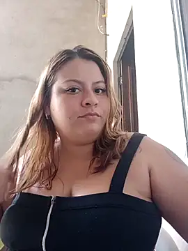 Snapshot of carola_hotwife chatting on 09/11/25, 02:17 carola hotwife online show from 09/11/25, 02:17