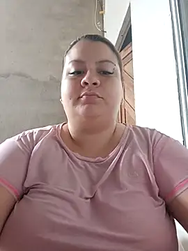 Snapshot of carola_hotwife chatting on 09/12/25, 12:05 carola hotwife online show from 09/12/25, 12:05