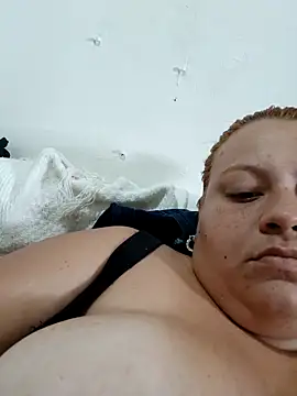 Snapshot of carola_hotwife chatting on 10/15/25, 01:33 carola hotwife online show from 10/15/25, 01:33