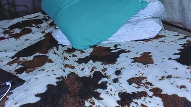 missnew2 online show from 01/13/26, 01:22