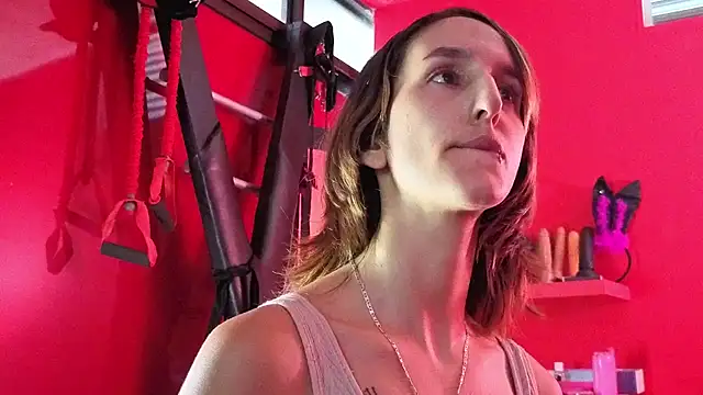 Ambar Roux  online show from 04/11/26, 03:16