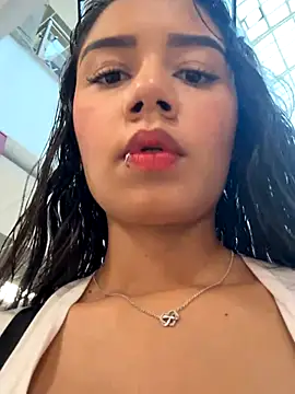  Luana online show from 10/28/25, 07:49