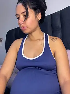 Snapshot of _Luana chatting on 02/03/26, 03:28 Luana online show from 02/03/26, 03:28