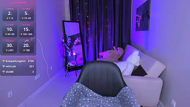 Bunny  of love online show from 12/18/24, 04:28