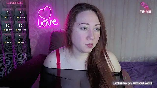 Snapshot of KellyCrystall chatting on 11/01/25, 03:30 KellyCrystall online show from 11/01/25, 03:30